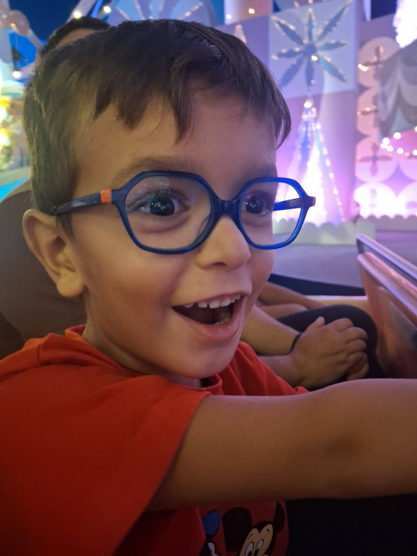 Lorenzo Perrotta in un momento di gioco, movimento e allegria
